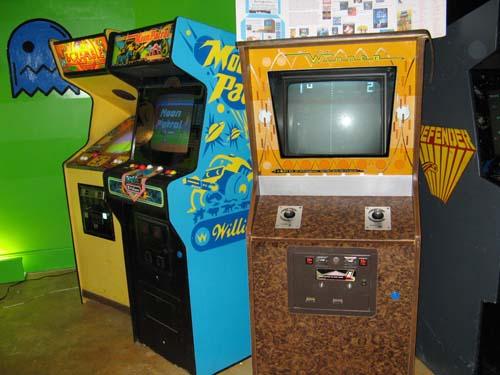 1984_arcade_5.jpg